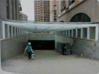 地下車庫玻璃4